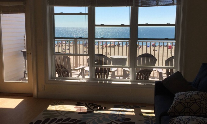 Hampton Eigentumswohnung | Spektakuläre Aussicht von Beachfront Condo