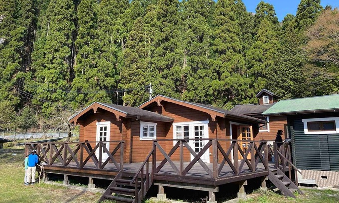 Shiso Haus | Spend a relaxing time in a room with handmade furn / Shiso Hyōgo