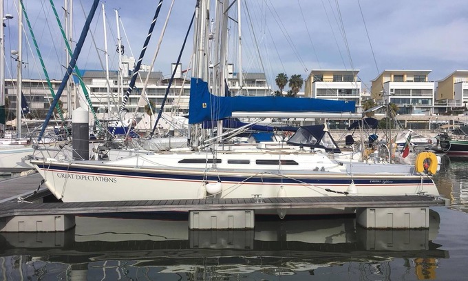 Parque das Nacoes Bootsverleih | Verbringen Sie die Nacht im Marina Parque das Nações auf einem Segelboot