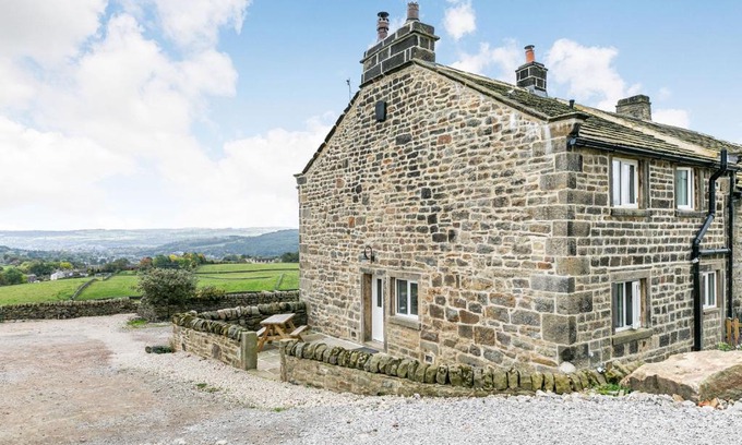 East Morton Haus | Spinners Cottage