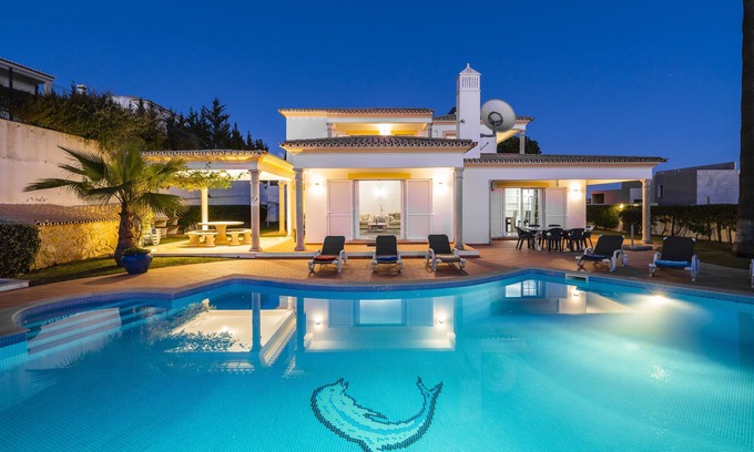 Cerro de Aguia Villa | Wunderschöne Villa mit 4 Schlafzimmern und Meerblick - Pool - Klimaanlage - WIFI