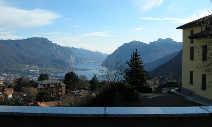 Civenna Villa | HERRLICHER BLICK AUF DEN COMER SEE bellagio / civenna