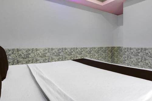 Murshidabad Hotel | SPOT ON The Green Palace