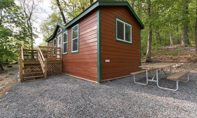 New Holland Resort | Spring Gulch Cottage 1