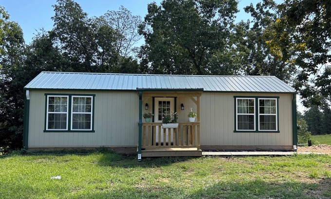 Licking Hütte | Spring Retreat with Private deck, pets welcome