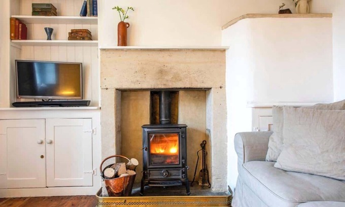 Norton St. Philip Hütte | Springfield Cottage – Romantic Countryside Getaway