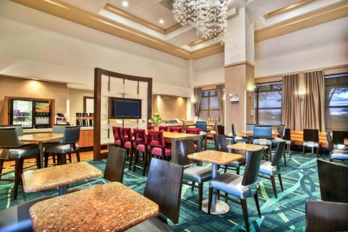 Burr Ridge Hotel | SpringHill Suites by Marriott Chicago Southwest at Burr Ridge Hinsdale