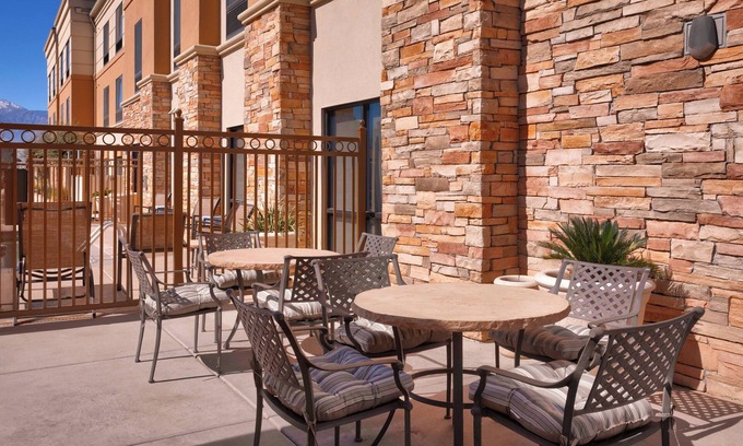 Safford Hotel | Springhill Suites by Marriott Thatcher