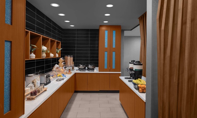 Grand Rapids Hotel | SpringHill Suites Grand Rapids Airport Southeast