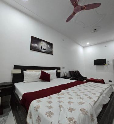 Faizabad Haus | Sri Ram Sharnam