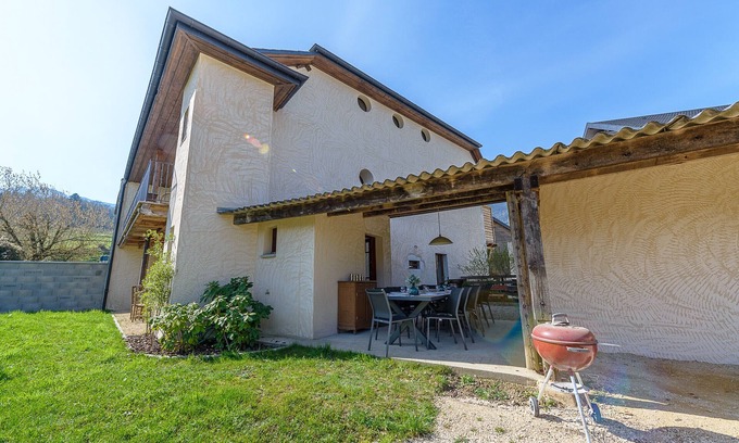 Saint-Jorioz Skihütte | ST JORIOZ- Le nid Ô Grives, maison renovee 7P