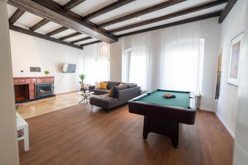 Moselweiss Wohnung | Stadtoase nähe Uni mit Sauna