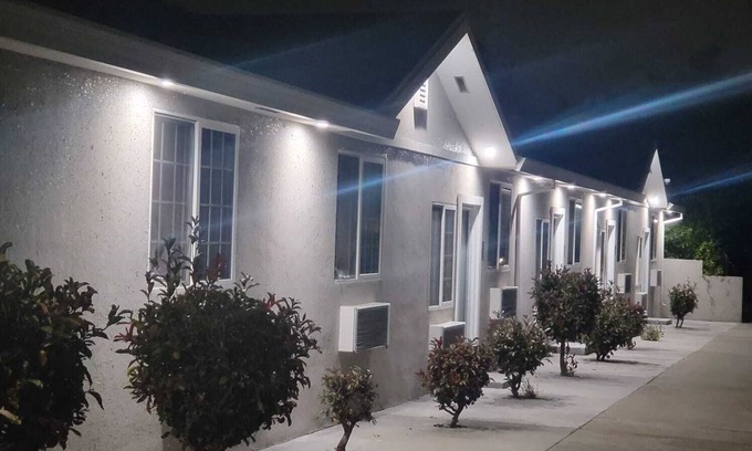 Centennial Hotel | Stafford Inn