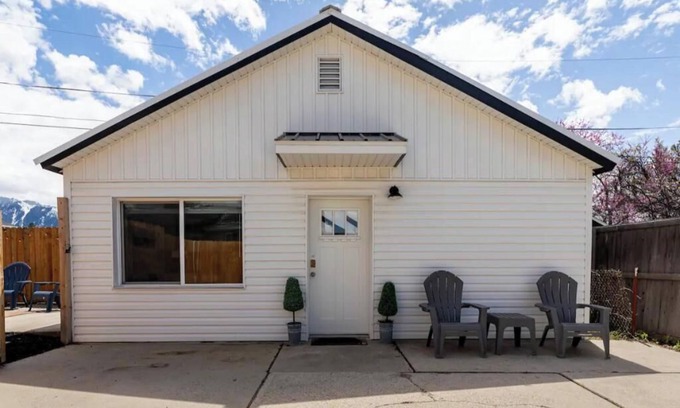 Sandy Hütte | Standalone Cottage - 2Bds/mins to recreation & fun