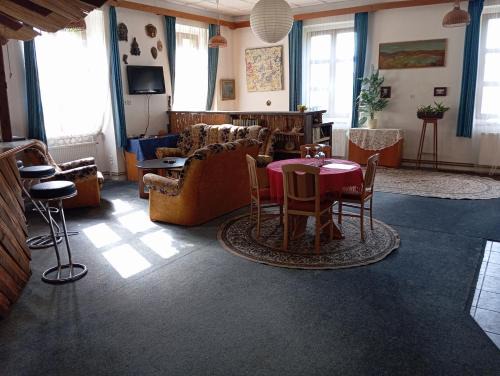 Cakova Wohnung | Stará škola - studio apartmán, 4 lůžka