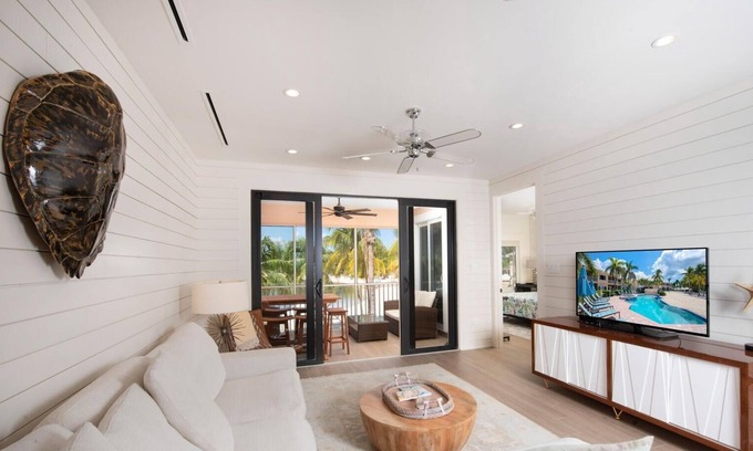 Rum Point Haus | Starfish Kai-c28 by Grand Cayman Villas & Condos