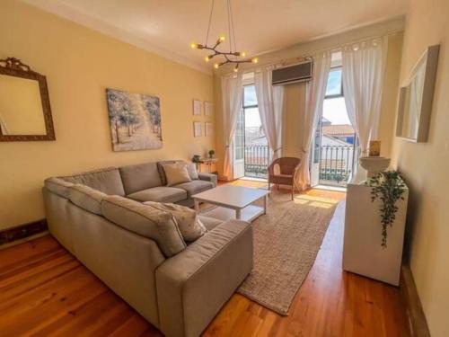 Santos Wohnung | Stay as a Local! Santos Historical 6 Bedroom Apartment III