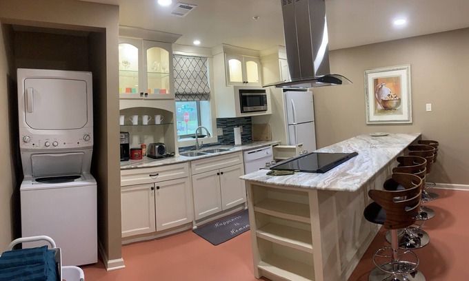 Downtown Little Rock Eigentumswohnung | Stay close to entertainment! Downtown LR 2 bedroom apt near Simmons Bank Arena