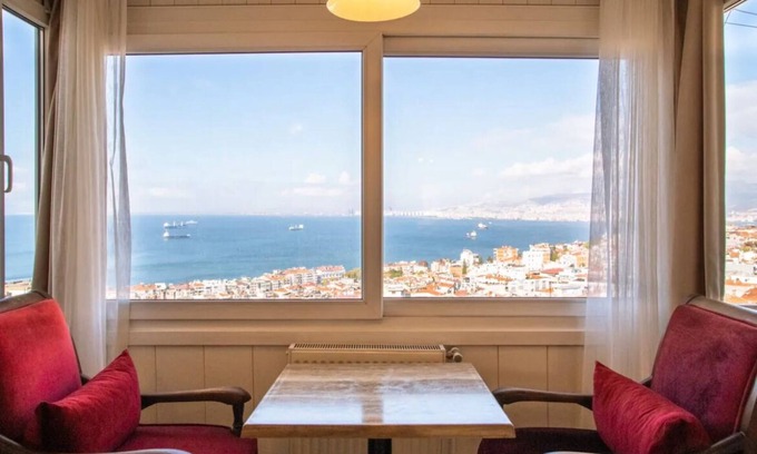 Konak Haus | Stay in a Sea View House in the City Center