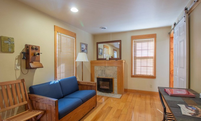 Ohiopyle Wohnung | Stay In Ohiopyle & Relax in Town Near The GAP Trail