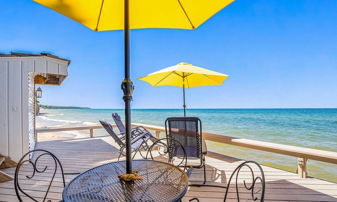 Fennville Haus | Golden Getaway- in der Stadt, mit Blick auf das Wasser