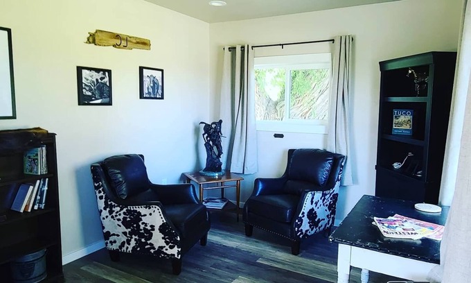 Salmon Haus | Stay on the ranch in beautiful ranch house