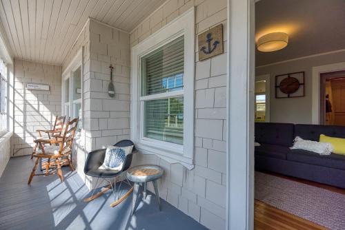 Coos Bay Wohnung | #StayinMyDistrict Heritage By The Bay
