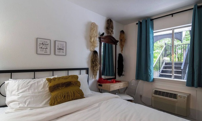 Eureka Springs Historic District Resort | Step into the The Crows Have Eyes Room!