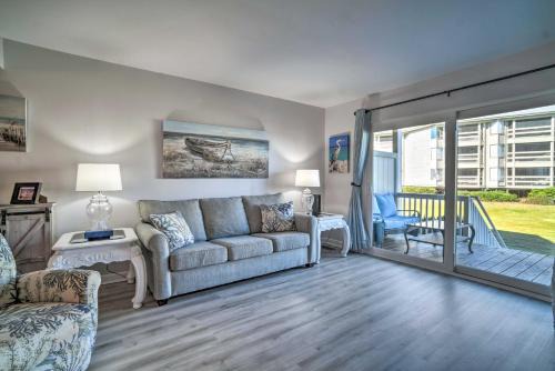 Oceanmarsh Subdivision Wohnung | Steps to Pool and Beach St Helena Island Escape!