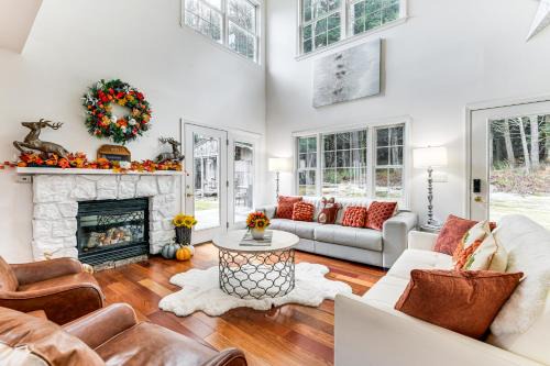 Morrisville Haus | Sterling Valley Home about 9 Mi to Stowe Mountain!
