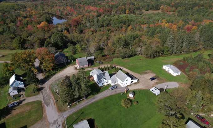 Cherryfield Wohnung | Stillwater Hostel RV Rental