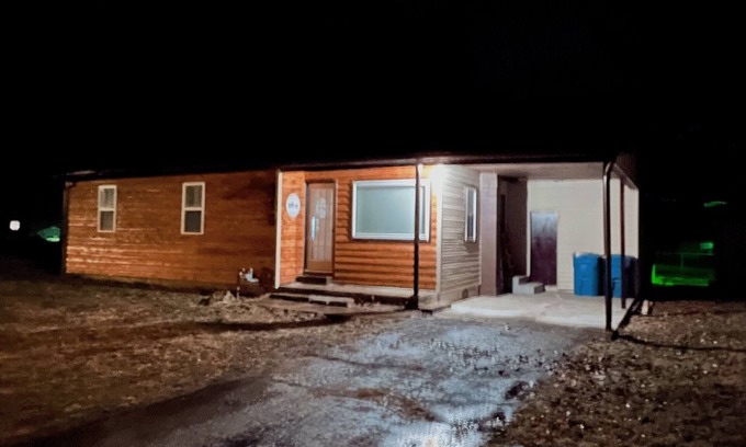 Stockton Haus | Stockton Lakes’ Rustic Retreat - Cozy & Close