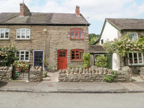 Weobley Haus | Stone Cottage