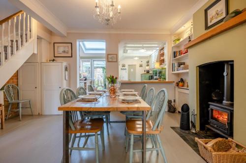 Wimborne Haus | Stone Cottage - Wimborne