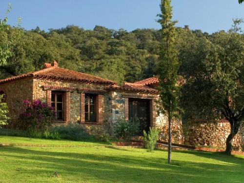 Alajar Haus | Stone House in Alájar near Gruta de las Maravillas