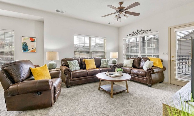 Branson West Eigentumswohnung | StoneBridge Condo Close to Silver Dollar City and Sleeps 8 for a Great Rate- 3 pools!-Ber 9-3