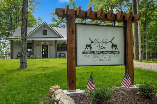 Egg Harbor Haus | Stonehedge View by Simple Life Rentals