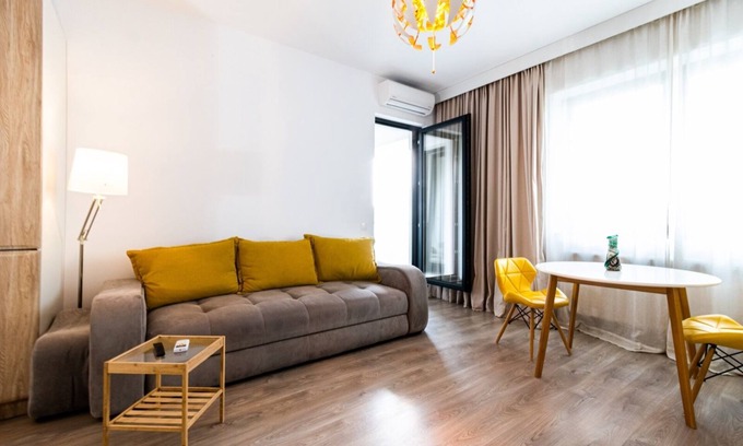 Sector 3 Wohnung | Studio 53 - Modern Apt. close to Metro & IOR Parc with free Parking