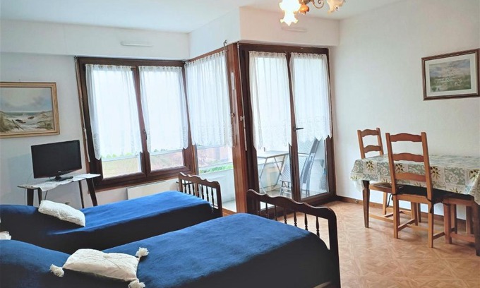Aix-les-Bains City Center Wohnung | Studio Aix-les-Bains, 1 pièce, 2 personnes - FR-1-555-24