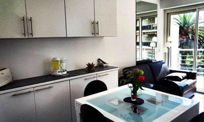 Juan-les-Pins Wohnung | Studio avec vue sur la mer et terrasse amenagee a Juan les Pins