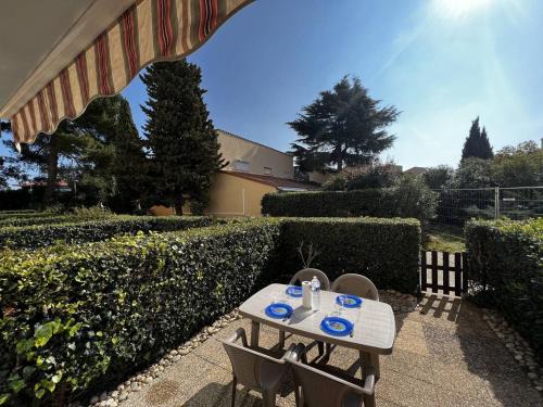 Argeles Plage Wohnung | Studio cabine avec Jardin Privatif, Plage et Commerces à 300m - 4 Couchages, Argelès-sur-Mer - FR-1-388-214