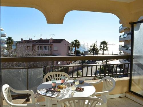 Frejus Plage Wohnung | Studio cabine bord de mer, 4 pers, terrasse, rés. calme - FR-1-226A-57