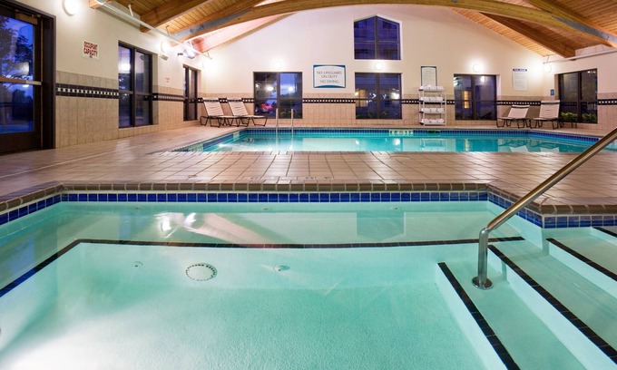 Eagan Wohnung | Kostenloses Frühstück + kostenloses WLAN + Innenpool | 24-Stunden-Shuttle zur Mall of America