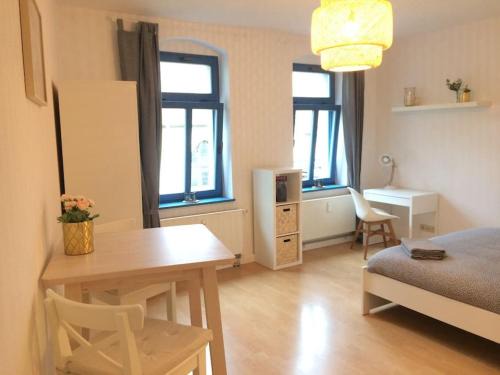 Outer Neustadt Wohnung | Studio in It District Neustadt Louisenstraße