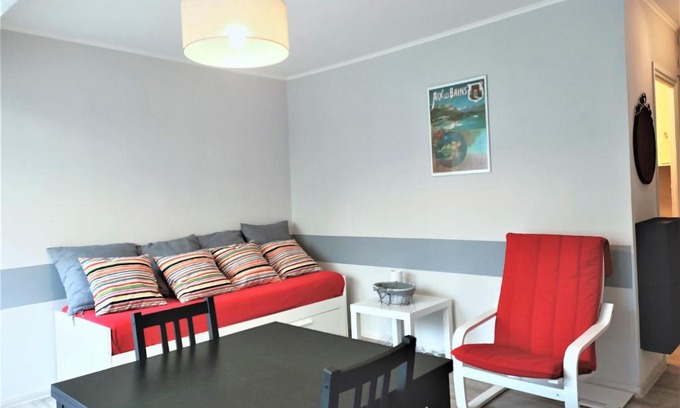 Aix-les-Bains City Center Wohnung | Studio moderne à Aix-les-Bains, proche centre-ville et Thermes, avec balcon et fibre optique ! - FR-1-555-37
