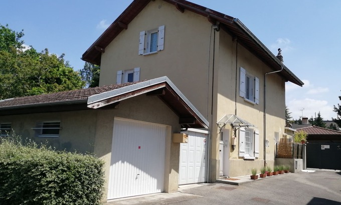 Gaillard Haus | STUDIO NEAR CUSTOMS MOELLSULAZ GAILLARD