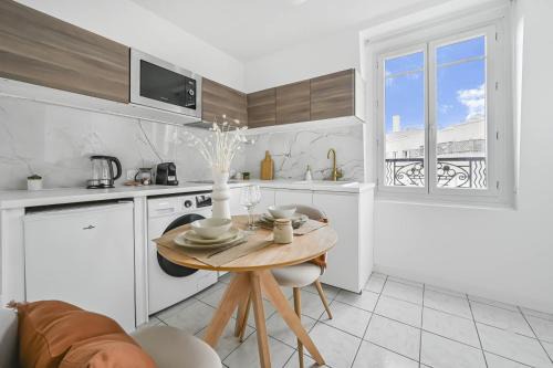 Clichy Wohnung | Studio rénové cosy metro Paris 2pers wifi