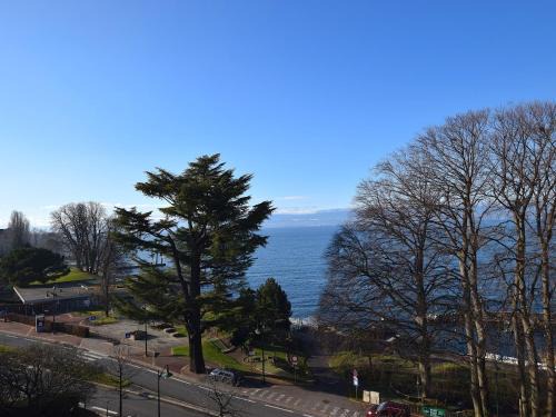 Evian-les-Bains Wohnung | Studio spacieux au cœur d'Évian-les-Bains, balcon, proche centre - FR-1-498-58