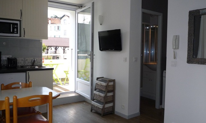 Thonon-les-Bains Wohnung | Studio mit Balkon im Zentrum von Thonon, in der Nähe der Thermalbäder, 2 Personen