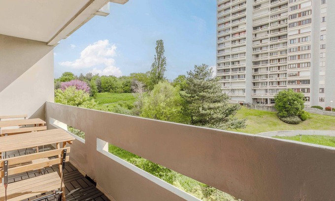 Bagnolet Wohnung | Studio with balcony near Paris